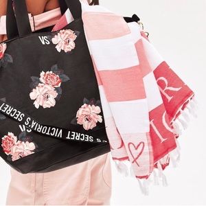 NEW Victoria’s Secret Blanket only